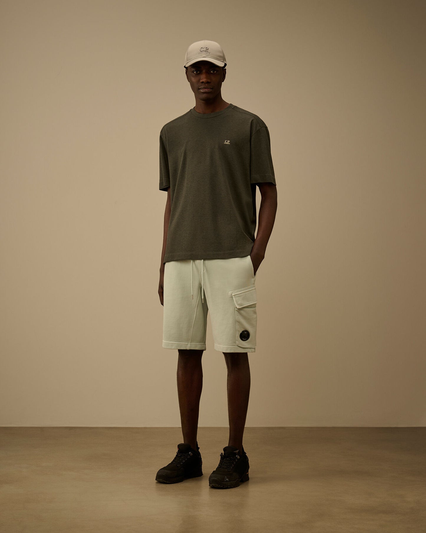 20/1 Jersey Plated Logo T-Shirt, GUNMETAL - GREY