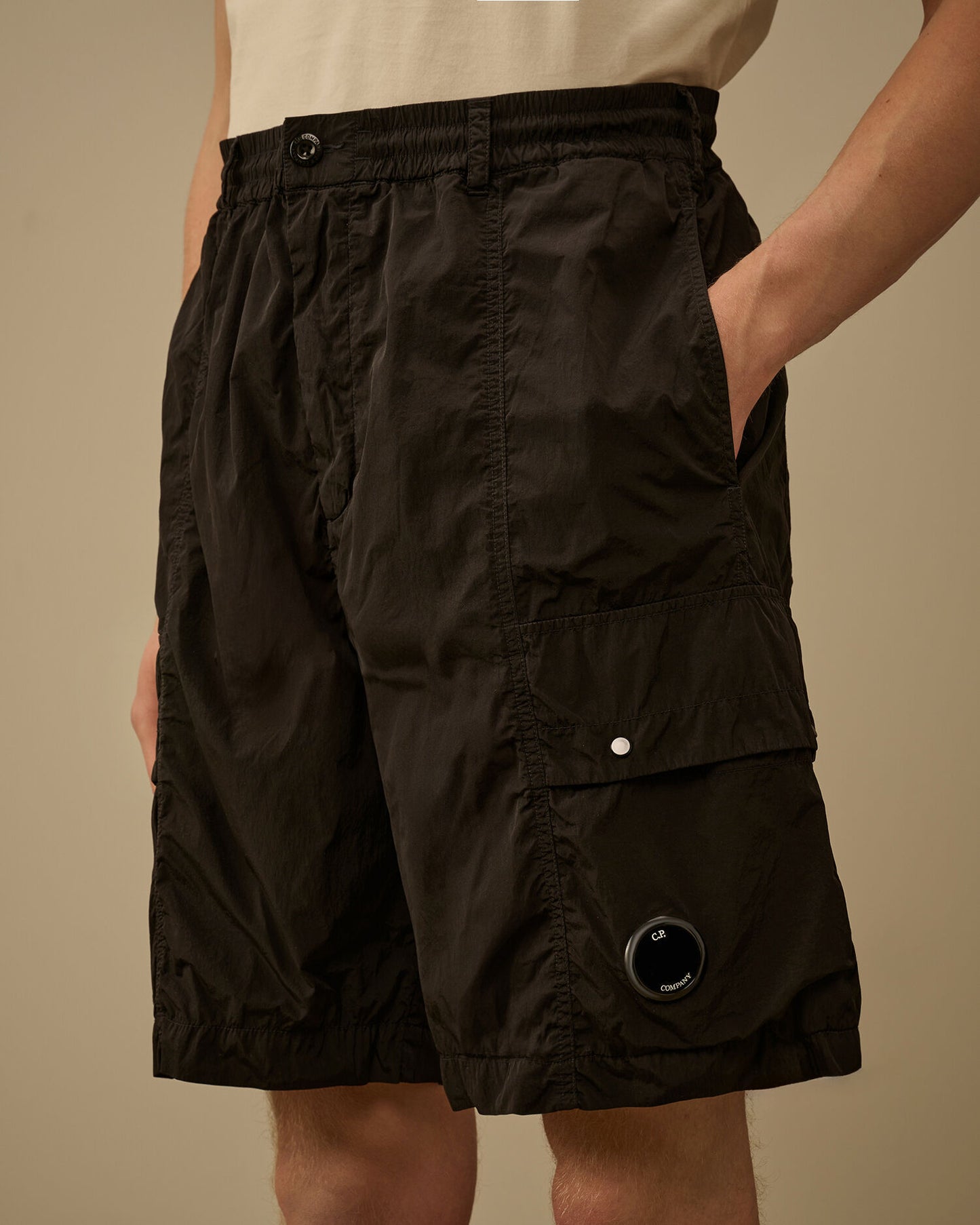 Chrome-R Lens Boxy Cargo Shorts, BLACK