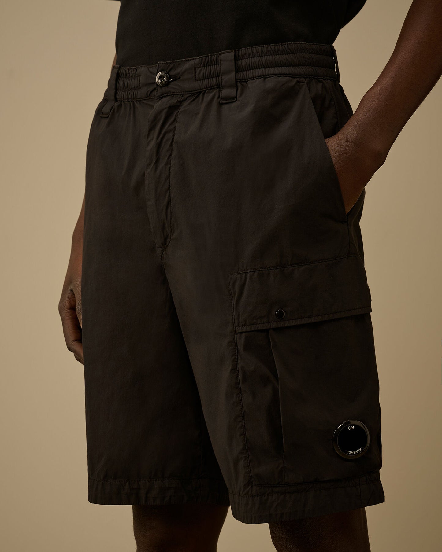 50 Fili Stretch Loose Lens Cargo Shorts, BLACK
