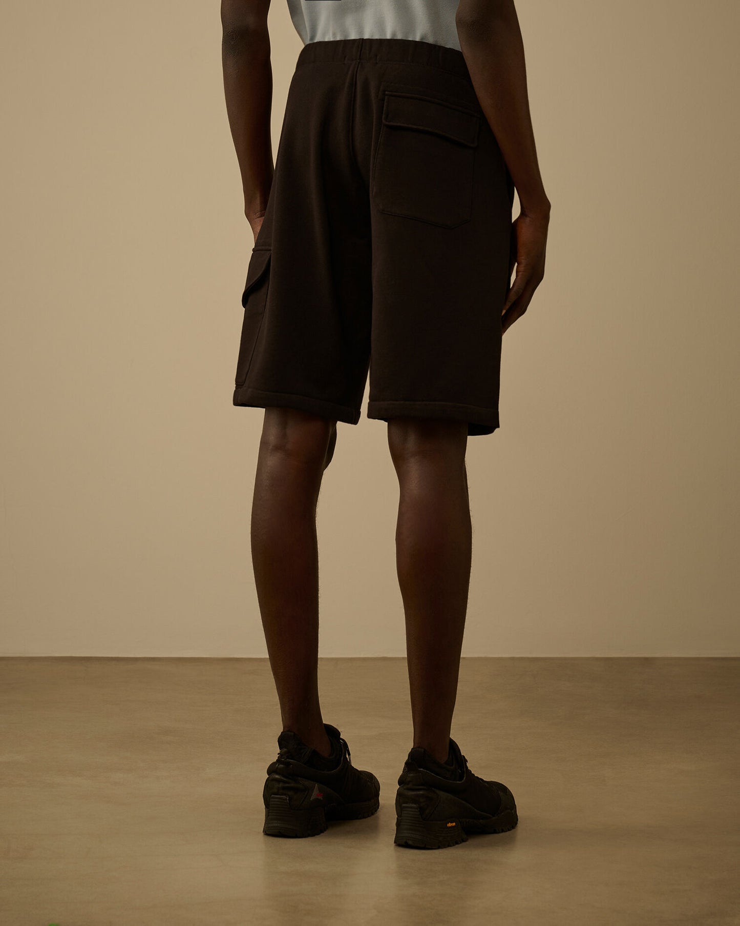Diagonal Raised Fleece Cargo Sweatshorts, BLACK