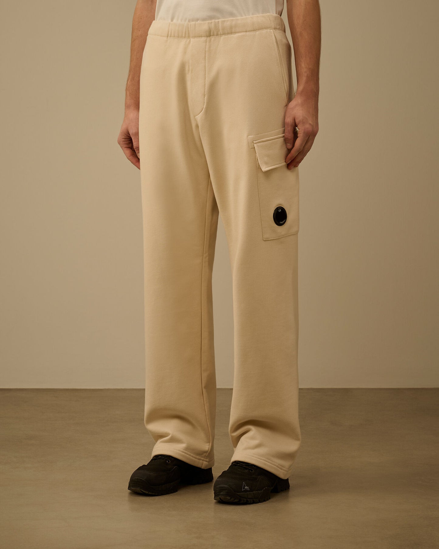 Diagonal Raised Fleece Cargo Sweatpants, FROZEN DEW - WHITE