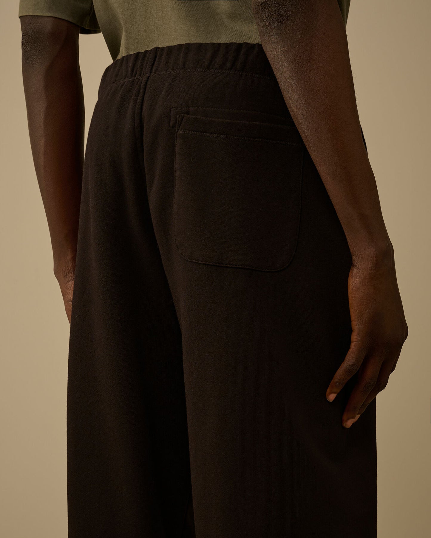 Diagonal Raised Fleece Cargo Sweatpants, BLACK