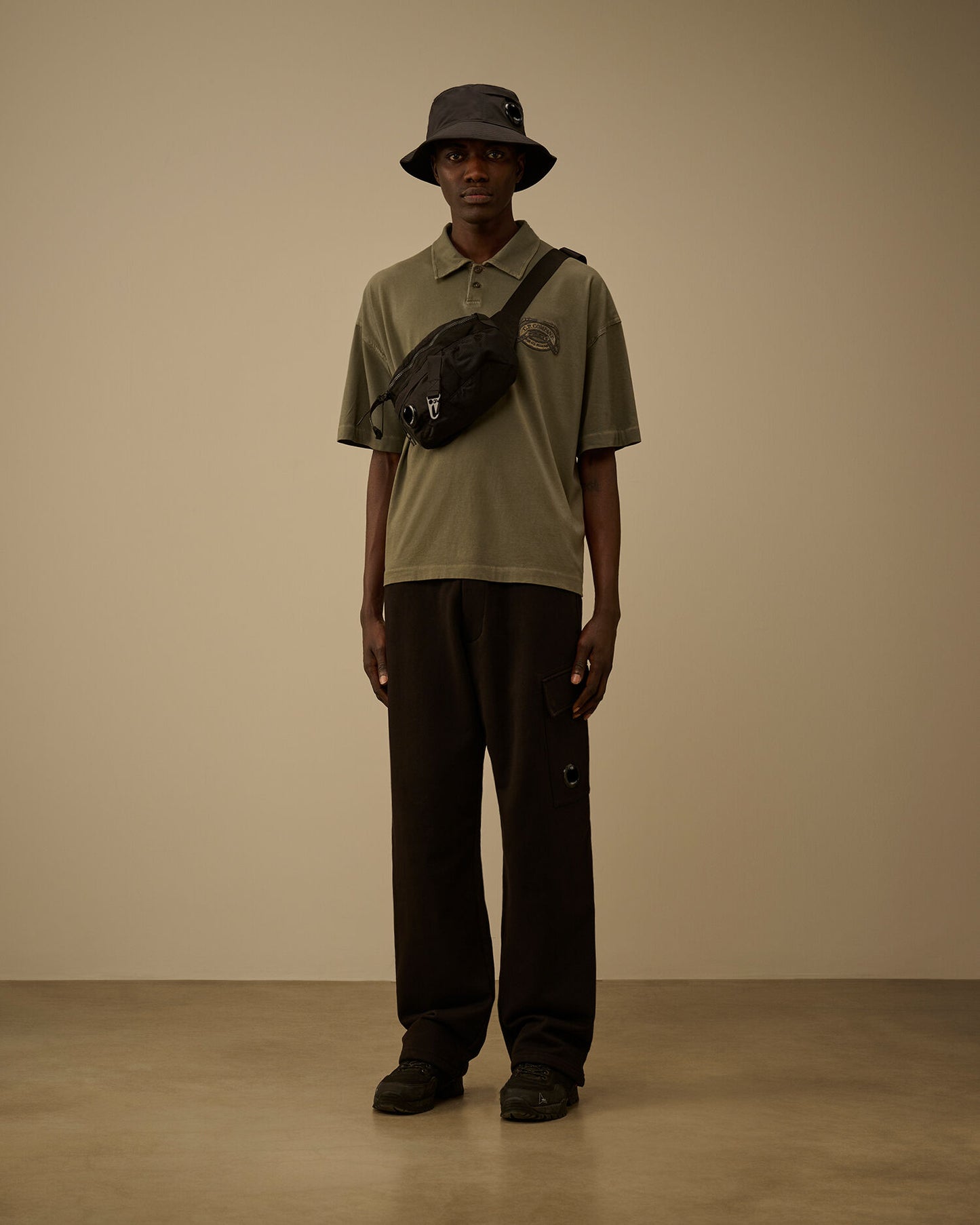 Diagonal Raised Fleece Cargo Sweatpants, BLACK