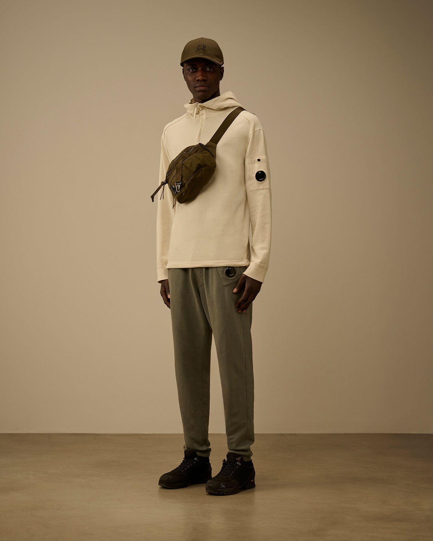 Light Fleece Half Zip Lens Sweatshirt, FROZEN DEW - WHITE