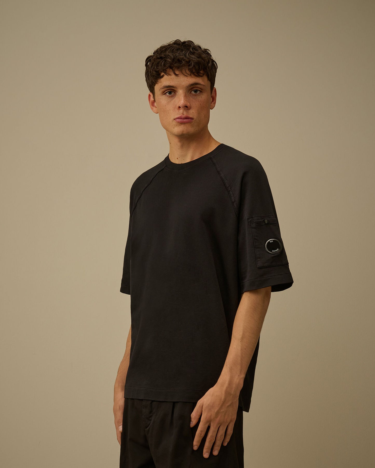 Light Fleece Short Sleeve Sweatshirt, BLACK
