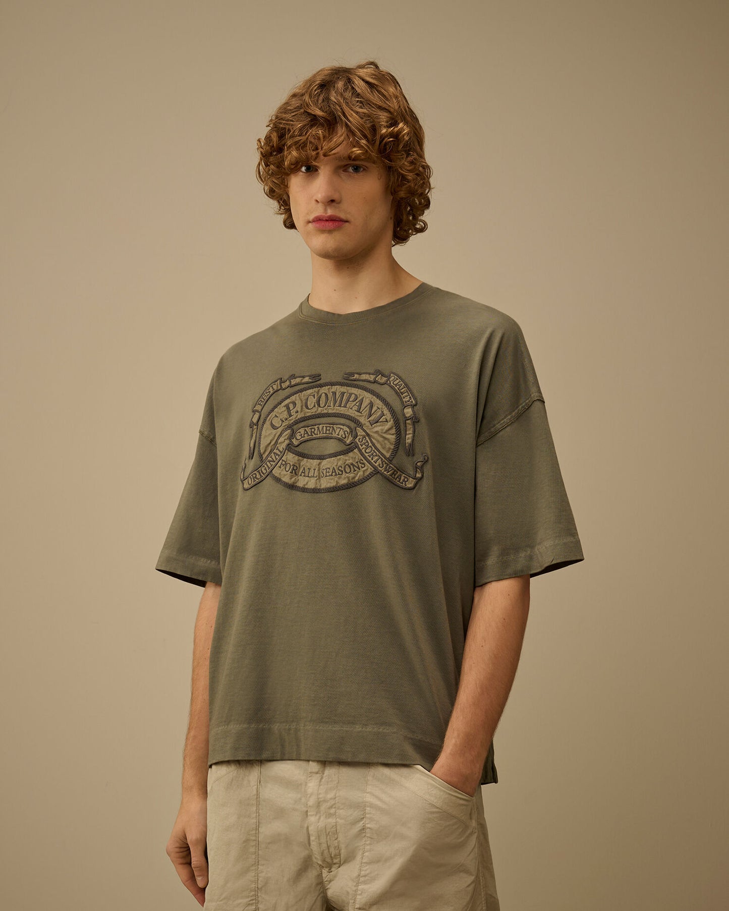 20/1 Jersey Short Sleeve Boxy Logo T-Shirt, GUNMETAL - GREY