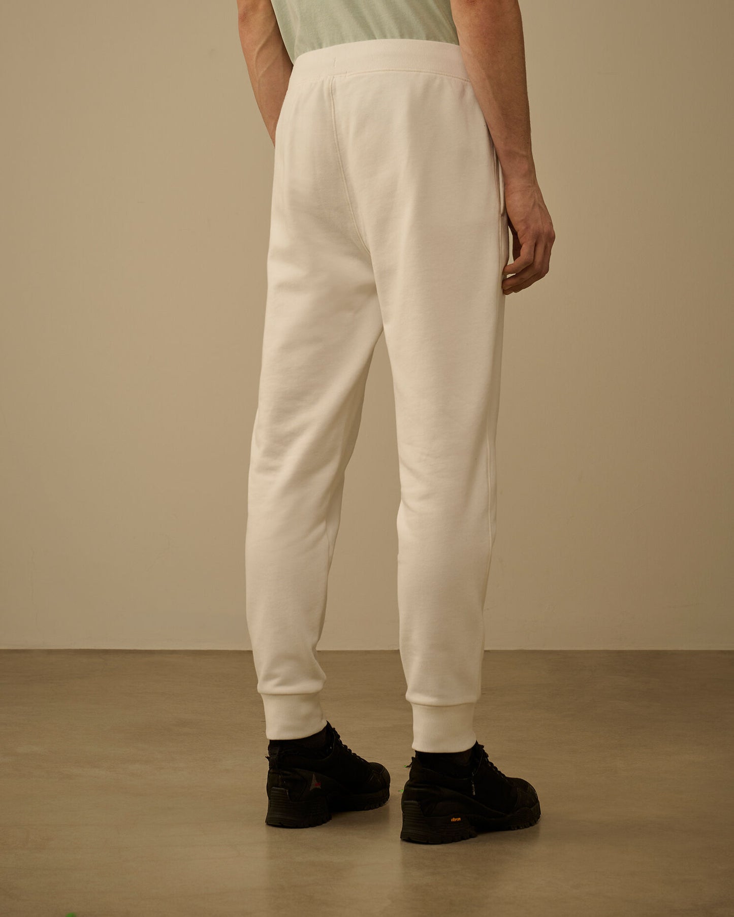 Diagonal Raised Fleece Cargo Lens Sweatpants, GAUZE WHITE